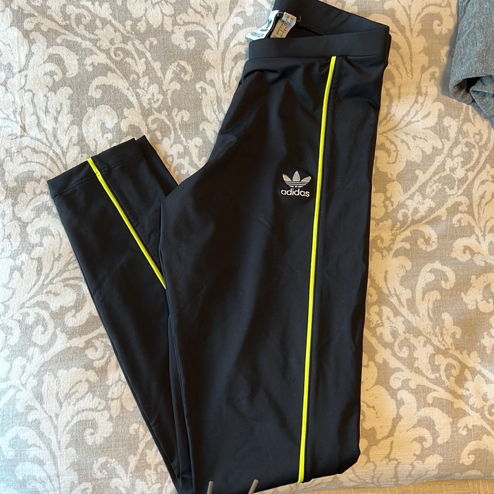 Adidas leggings